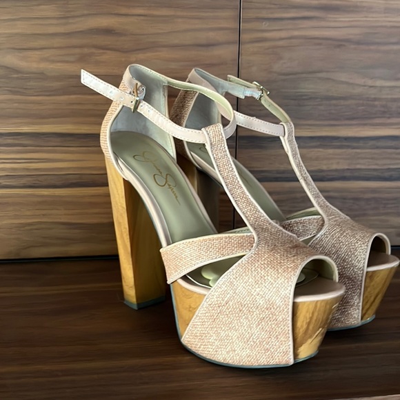 Jessica Simpson Shoes - Jessica Simpson Pink Dolee Platform heels Size 8M- make an offer